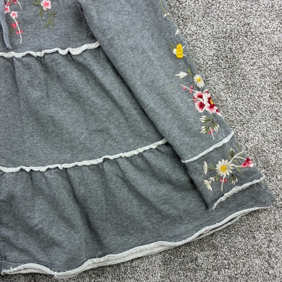 Johnny Was Zuzu Tiered Hoodie Women's Medium Gray Floral Embroidered Pullover - Picture 4 of 7